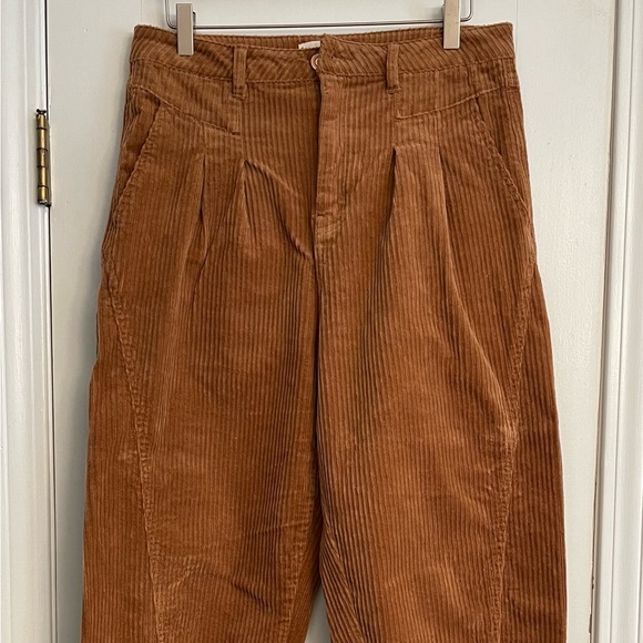 SO Pants - So Corduroy Super High Rise Balloon Leg Pants Size 11 Camel Colored